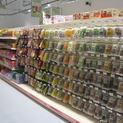 Wai Yee Hong Chinese Supermarket - Wai Yee Hong - Snack Aisle