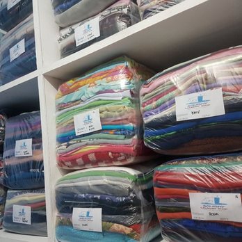 Squishy-Laundry Shop - Laundromat Near Me - Makati, NCR