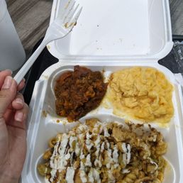 Jerk chicken pasta with mac n cheese and yams Jerk chicken pasta with mac n cheese and yams