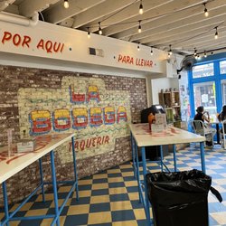 La Bodega Taqueria - Restaurant