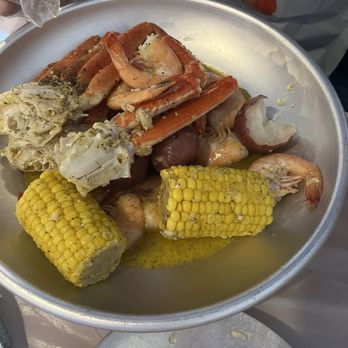 King Crab Paradise - Bucket #5 - Seafood Near Me - Arlington, Texas