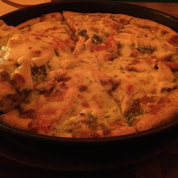 Conans Pizza North - Deep pan chicken pizza - Pizza Near Me - Austin, Texas