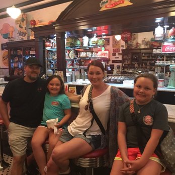 Huggin' Molly's - The soda fountain at Huggin' Mollys - Diners Near Me - Abbeville, Alabama Huggin' Molly's - The soda fountain at Huggin' Mollys - Diners Near Me - Abbeville, Alabama