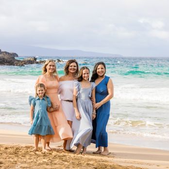 Frank Bernasek Photography - Webber Girls - Session Photography Near Me - Lahaina, Hawaii Frank Bernasek Photography - Webber Girls - Session Photography Near Me - Lahaina, Hawaii