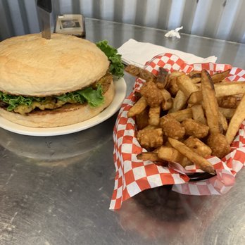 Big Jud's - Big Jud Special - World Famous 1lb Burger 1/2 Tater Tots, 1/2 French Fries - American Near Me - Boise, Idaho Big Jud's - Big Jud Special - World Famous 1lb Burger 1/2 Tater Tots, 1/2 French Fries - American Near Me - Boise, Idaho