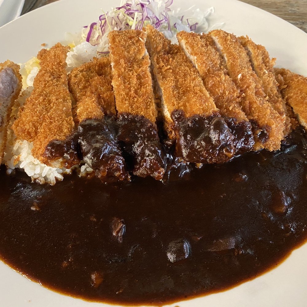 Dela Curo Curry - Curry with Tonkatsu Sauce, Rice and Shredded Cabbage - Sandwiches Near Me - Berkeley, California
