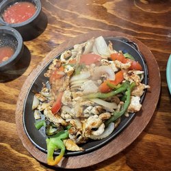 EL MOLCAJETE - Chicken fajitas