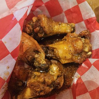 Smitty's Sistrunk - Smitty's, Thai Chili Sweet & Lemon pepper flavor wings - Chicken Wings Near Me - Fort Lauderdale, Florida Smitty's Sistrunk - Smitty's, Thai Chili Sweet & Lemon pepper flavor wings - Chicken Wings Near Me - Fort Lauderdale, Florida