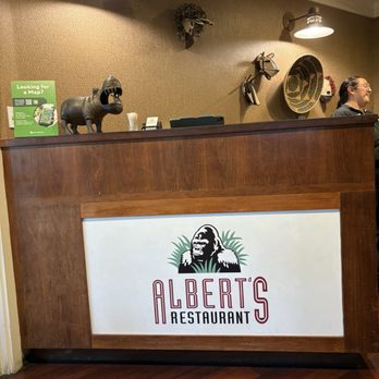 Albert's Restaurant - Alberts - American Near Me - San Diego, California Albert's Restaurant - Alberts - American Near Me - San Diego, California