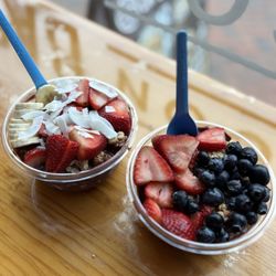 Playa Bowls - Nutella & Pura Vida bowls