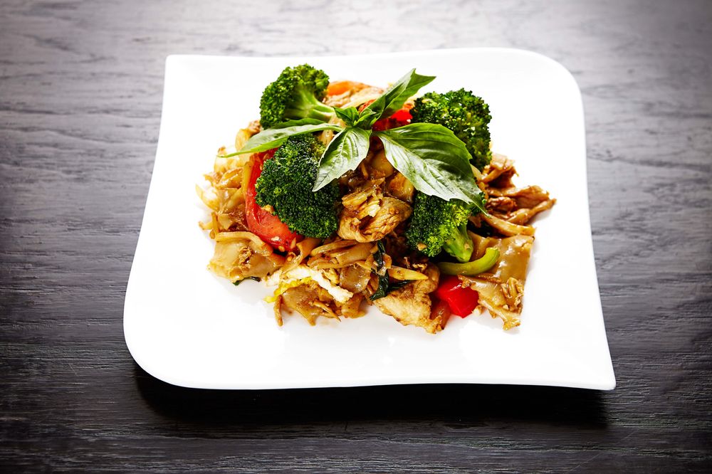 Bai Tong Thai Street Cafe