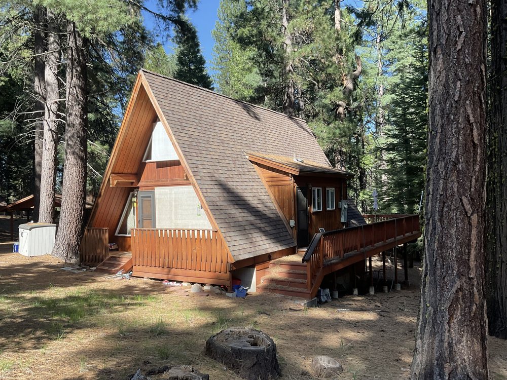 Slide of Boe Roofing