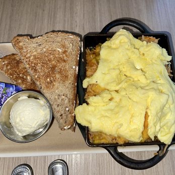 Dawn AM Eatery - Jambalaya Skillet - Southern Near Me - Chicago, Illinois Dawn AM Eatery - Jambalaya Skillet - Southern Near Me - Chicago, Illinois