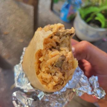 El Super Burrito - Super carne asada burrito - Mexican Near Me - Millbrae, California