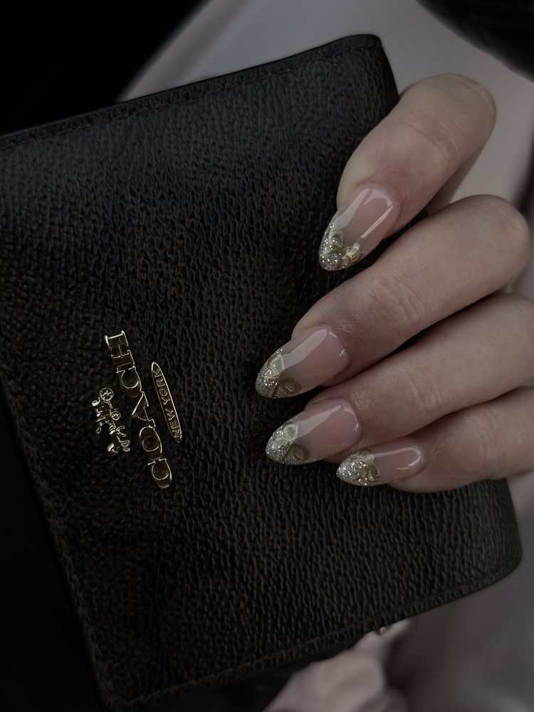 Blossom Nails Logo