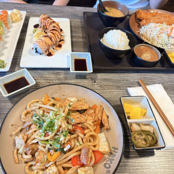 Hako - Chicken Katsu Chicken Yaki Udon - Sushi Bars Near Me - Irvine, California