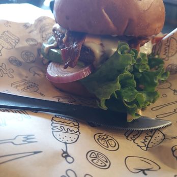 Anny's Fine Burger - Burgers Near Me - Santee, California