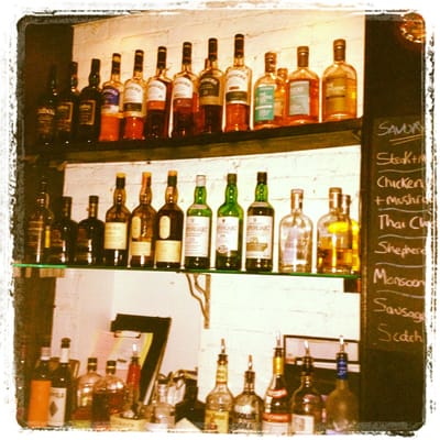 Caledonia Bar by null