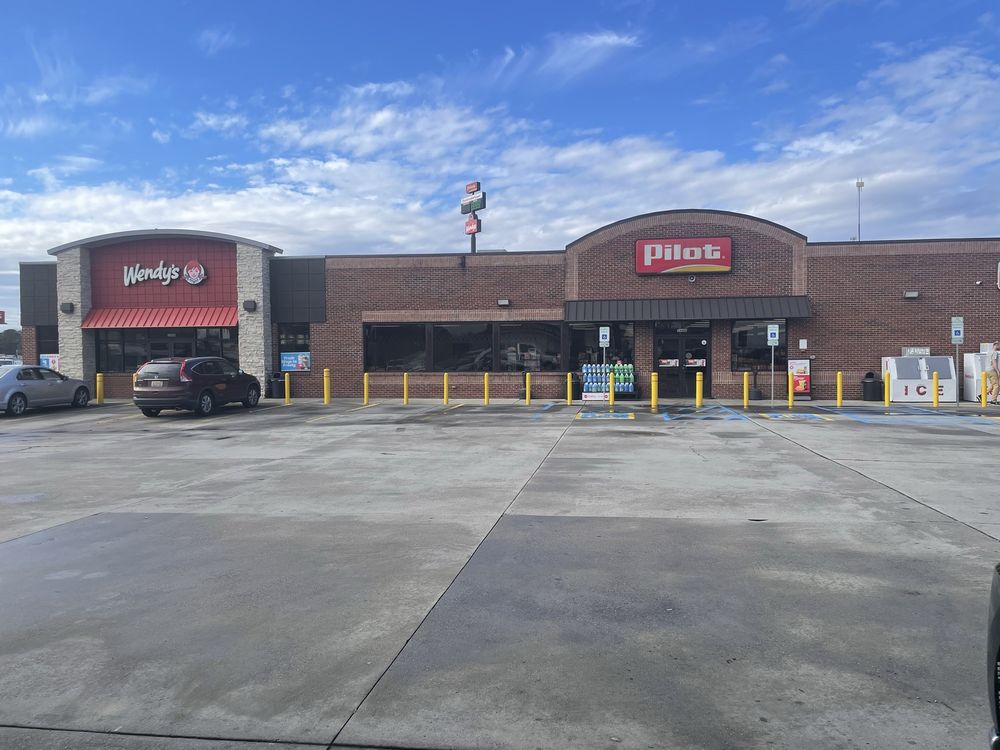 Pilot Flying J Logo
