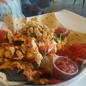 Good Catch Boil House - Lobster nachos - Cajun/Creole Near Me - Markham, Ontario