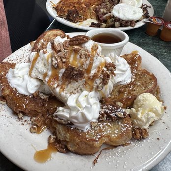 Red Apple Cafe - Walnut French toast - Breakfast & Brunch Near Me - Fresno, California