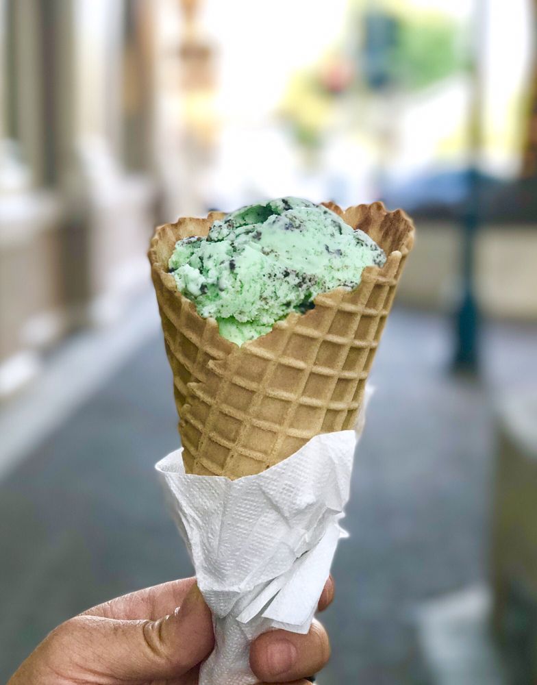 YOUNG’S ICE CREAM & CANDY BAR CLOSED 72 Photos & 152 Reviews 2020