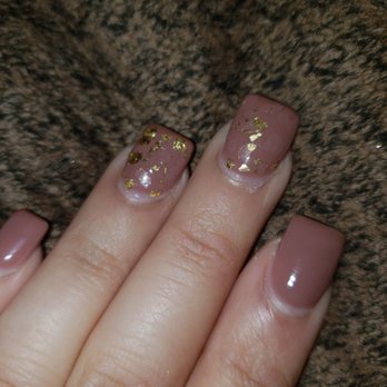 Tipsy Nails - Gold foil didn't last, not even 48hrs - Nail Salons Near Me - Newhall, California