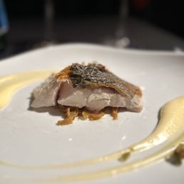 Wild sea bass with creamy stewed spring onions and smoked Iberian bacon, accompanied by grapefruit emulsion and fried capers:)