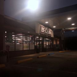 B-Quik - Front of store. Lovely staff