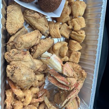 Soultran's Seafood - Basa Fillet, prawns, Dungeness Crab Clusters - Seafood Markets Near Me - Vallejo, California Soultran's Seafood - Basa Fillet, prawns, Dungeness Crab Clusters - Seafood Markets Near Me - Vallejo, California