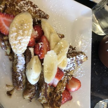 Jarro’s cafe - My sister ordered the French toast with fruit. She absolutely loved it. - Breakfast & Brunch Near Me - Moorpark, California