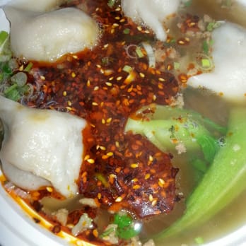 Beijing Dumpling House - Spicy Pork & Chive Dumpling Soup Close Up - Bubble Tea Near Me - Jamaica, New York