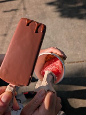 Seattle Pops by null