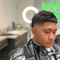 Supreme Barbershop - Burst fade
