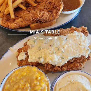 Mia's Table - Chicken fried chicken with jalapeno white gravy,  creamed corn,  mashed potatoes,  mac n cheese,  fries,  brown gravy - American Near Me - Shenandoah, Texas