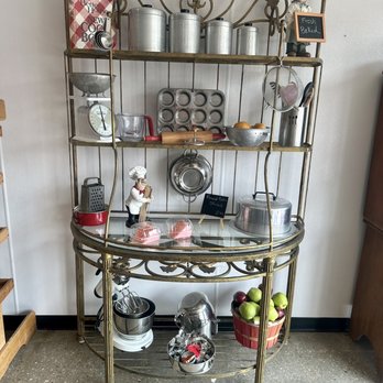 Williams Bakery - a baker's rack with pots and pans - Bakeries Near Me - Highland Springs, Virginia Williams Bakery - a baker's rack with pots and pans - Bakeries Near Me - Highland Springs, Virginia