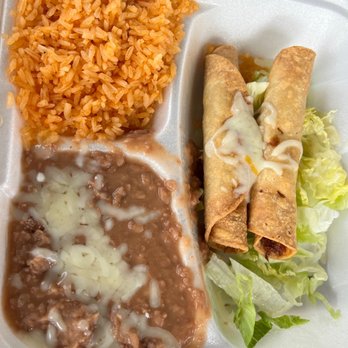 Tortas Mexico - 2 Chicken Taquitos Lunch Special   @hybrideater - Mexican Near Me - Montrose, California