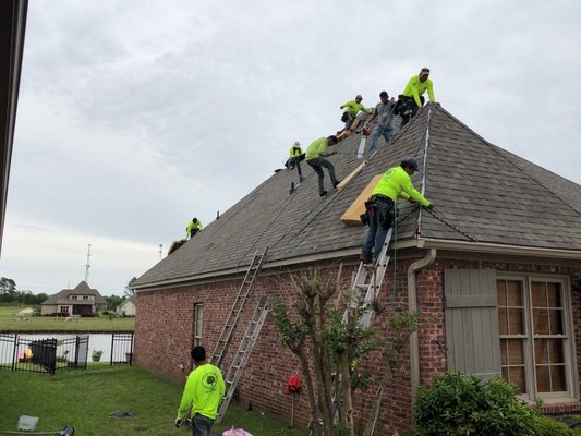 River Oaks Roofing