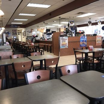 Skyline Chili - View of dining area.  We didn't arrive at a busy time. - Hot Dogs Near Me - Cincinnati, Ohio