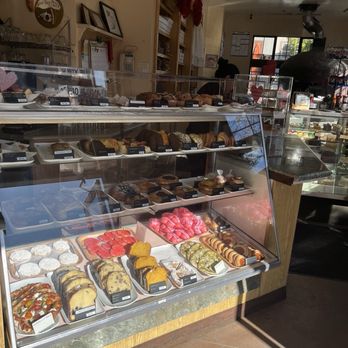 Moonside Bakery & Cafe - Bakeries Near Me - Half Moon Bay, California