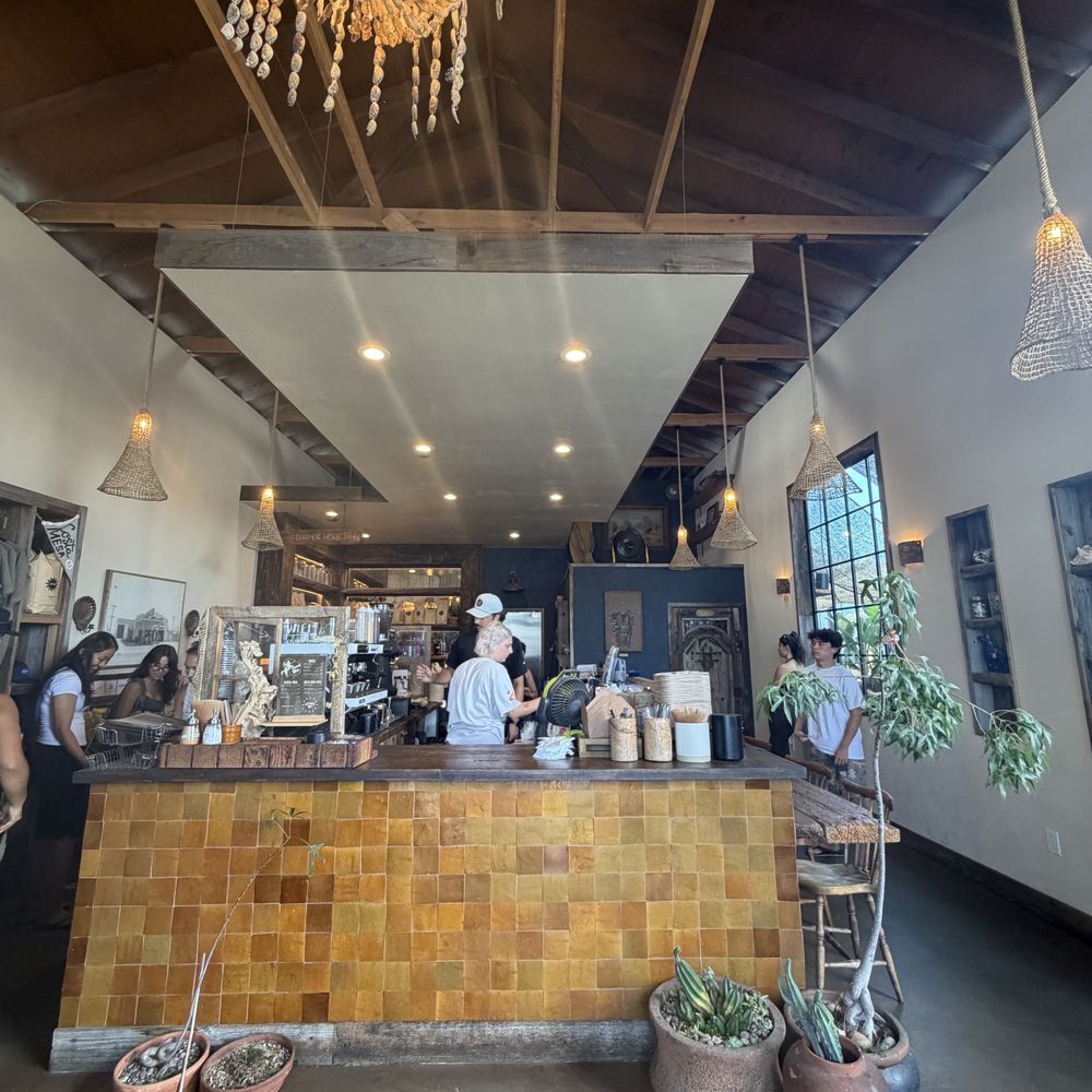 Salty Horse - drinks pick-up counter/inside - Cafes Near Me - Costa Mesa, California Salty Horse - drinks pick-up counter/inside - Cafes Near Me - Costa Mesa, California
