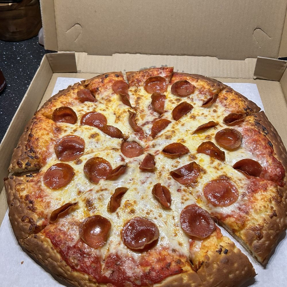 Catalano's Pizzeria - Large 16' Pepperoni, only $10.99 for pick up - Pizza Near Me - San Diego, California