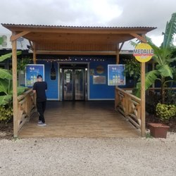 Patria - Entrance