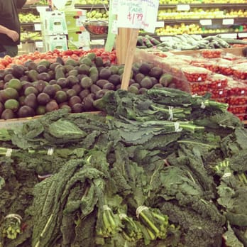 Berkeley Bowl Marketplace - Organic Tuscan kale $1.79! - Grocery Near Me - Berkeley, California Berkeley Bowl Marketplace - Organic Tuscan kale $1.79! - Grocery Near Me - Berkeley, California
