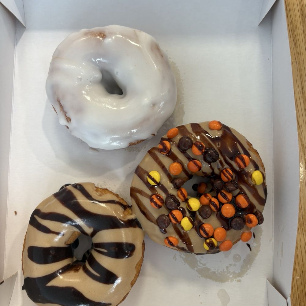 Duck Donuts - close up donuts - Donuts Near Me - Tampa, Florida Duck Donuts - close up donuts - Donuts Near Me - Tampa, Florida