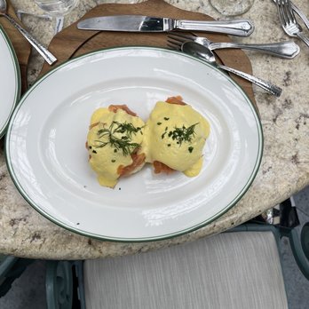 Sadelle's - Salmon Benedict! - Breakfast & Brunch Near Me - Las Vegas, Nevada Sadelle's - Salmon Benedict! - Breakfast & Brunch Near Me - Las Vegas, Nevada