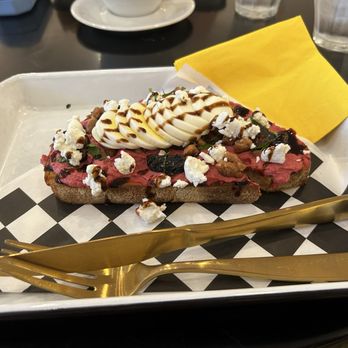 Craft & Common - Hummus toast - Coffee & Tea Near Me - Orlando, Florida Craft & Common - Hummus toast - Coffee & Tea Near Me - Orlando, Florida