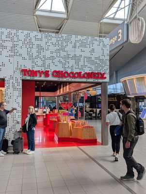 Amsterdam Airport Schiphol by null