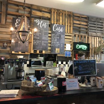 Circa's Coffee House - Inside - Coffee & Tea Near Me - Tyrone, Georgia