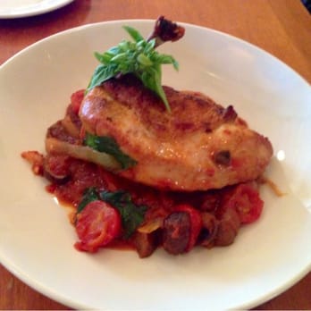 Il Pizzaiolo - Chicken Cacciatore - Pizza Near Me - Pittsburgh, Pennsylvania Il Pizzaiolo - Chicken Cacciatore - Pizza Near Me - Pittsburgh, Pennsylvania